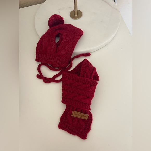 New red Knit Hat and scarf for very small dogs (I’d say size XS) - Picture 3 of 7